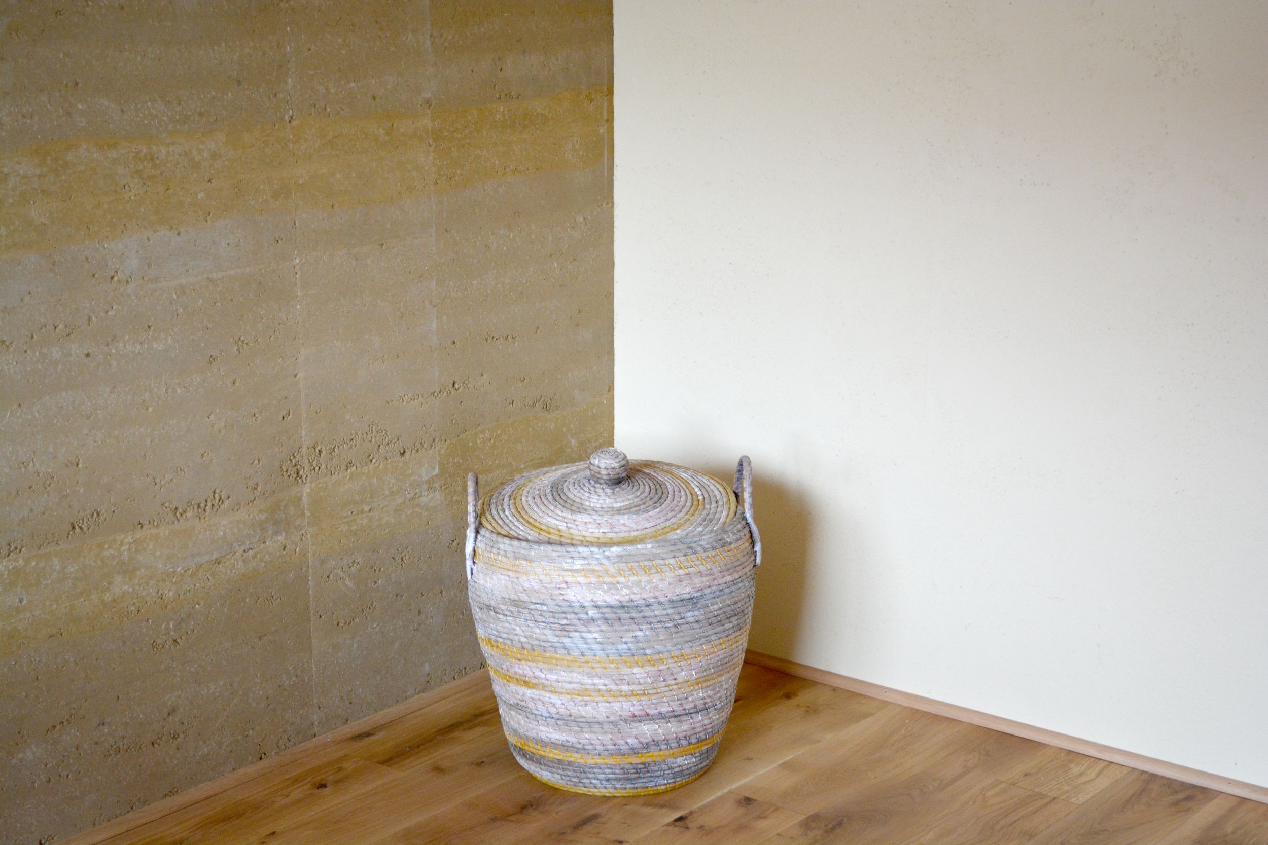 arento ag_Naturbaustoffe_Stampflehmwand.JPG