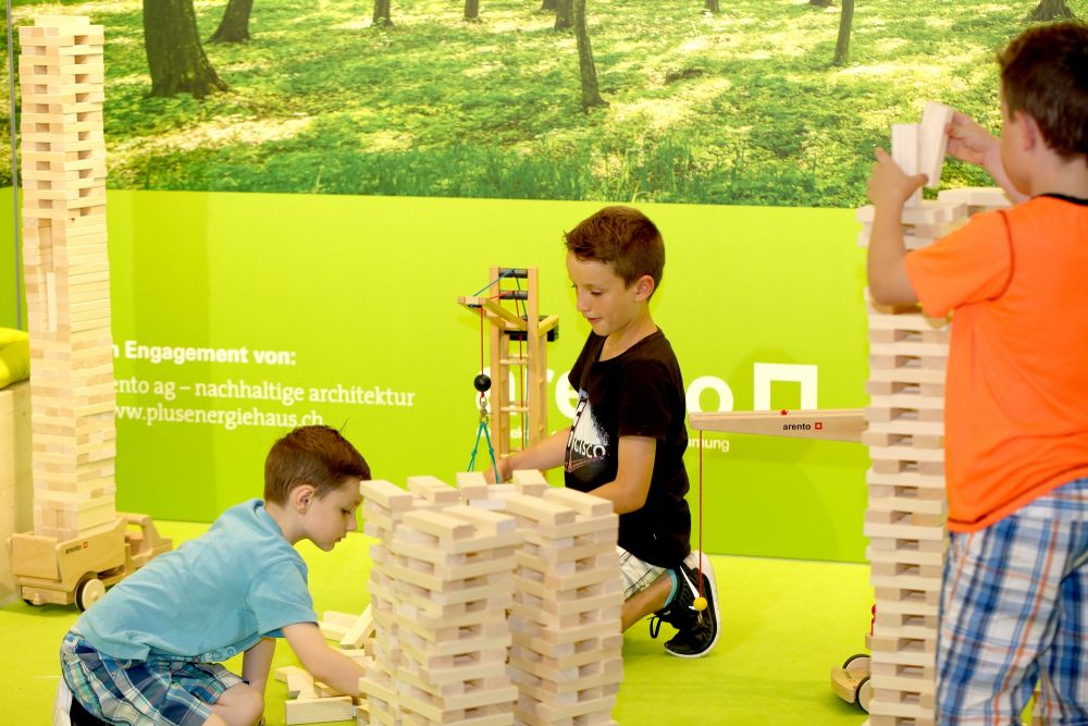 bau was mit holz.jpg