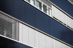 arento ag_nachhaltige architektur_Hochhaus mit Solarfassade_Schweizer PV-Module.jpg